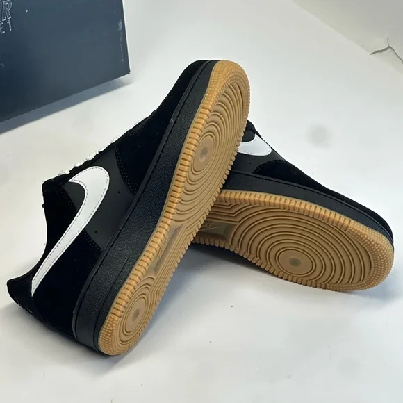 Nike Air Force 1 Low '07 LV8 Black Gum Light Brown White - Picture 6 of 6